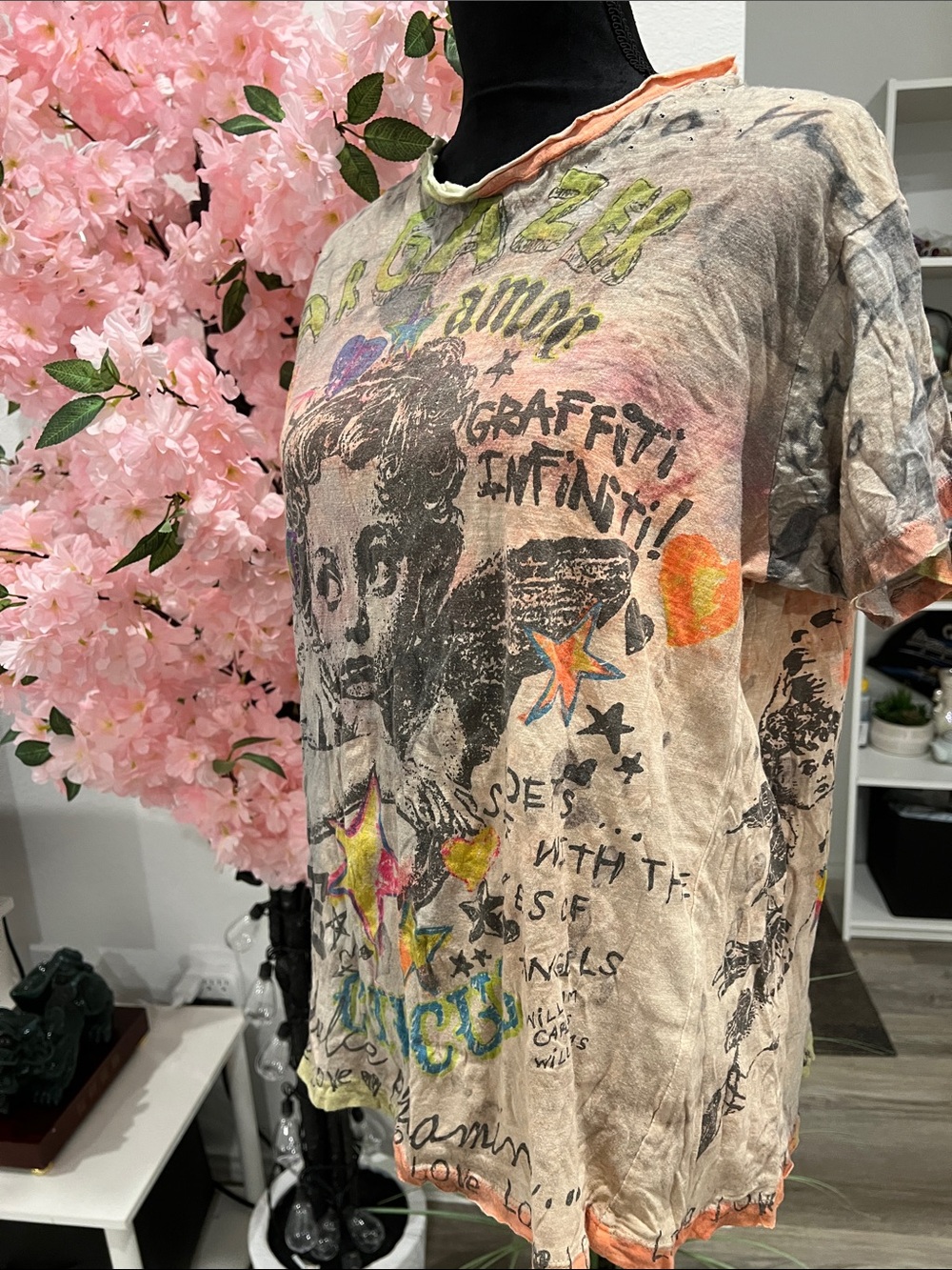 Magnolia Pearl Stargazer Tee (item A55) - Picture 4 of 4